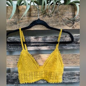 Vintage crochet bra/crop top